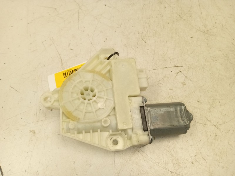 Recambio de motor elevalunas delantero derecho para mercedes-benz clase c (w205) c 220 bluetec / d (205.002, 205.004) referencia