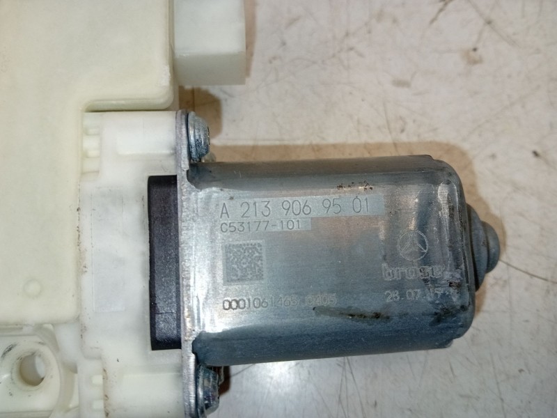 Recambio de motor elevalunas delantero derecho para mercedes-benz clase c (w205) c 220 bluetec / d (205.002, 205.004) referencia