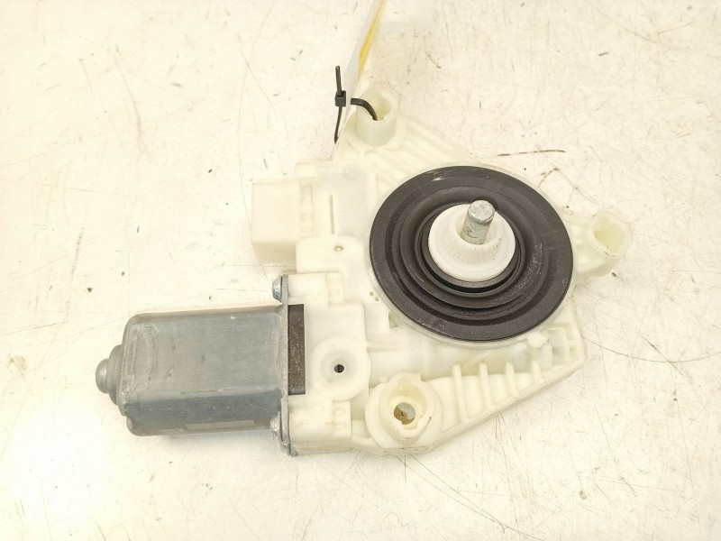 Recambio de motor elevalunas delantero derecho para mercedes-benz clase c (w205) c 220 bluetec / d (205.002, 205.004) referencia