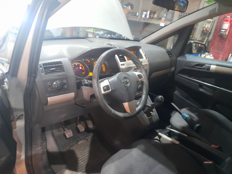 opel zafira / zafira family b (a05) del año 2008