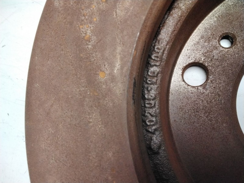 Recambio de disco freno delantero para nissan serena (c23m) referencia OEM IAM 402069C100  