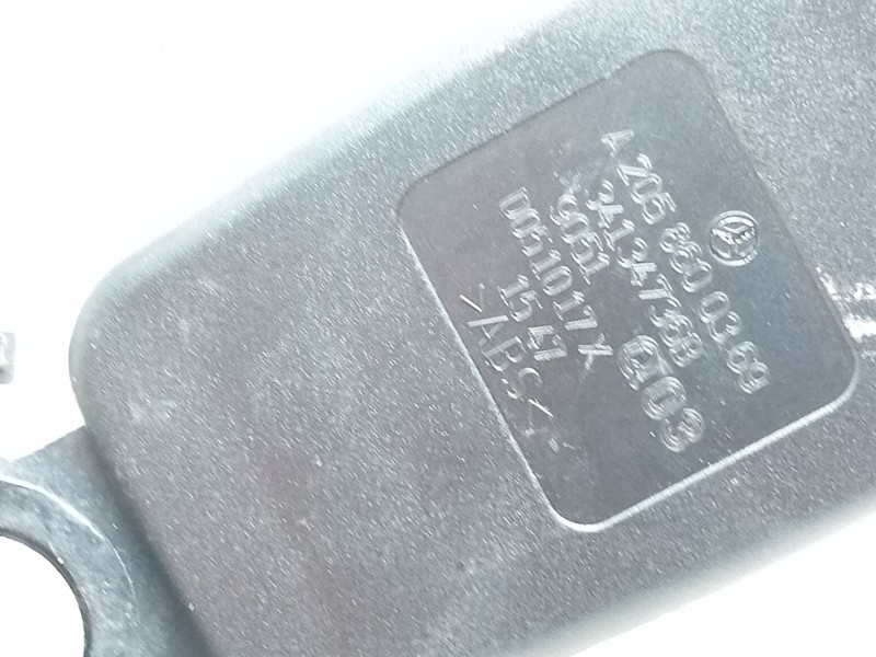 Recambio de enganche cinturon trasero izquierdo para mercedes-benz clase c (w205) c 220 bluetec / d (205.002, 205.004) referenci
