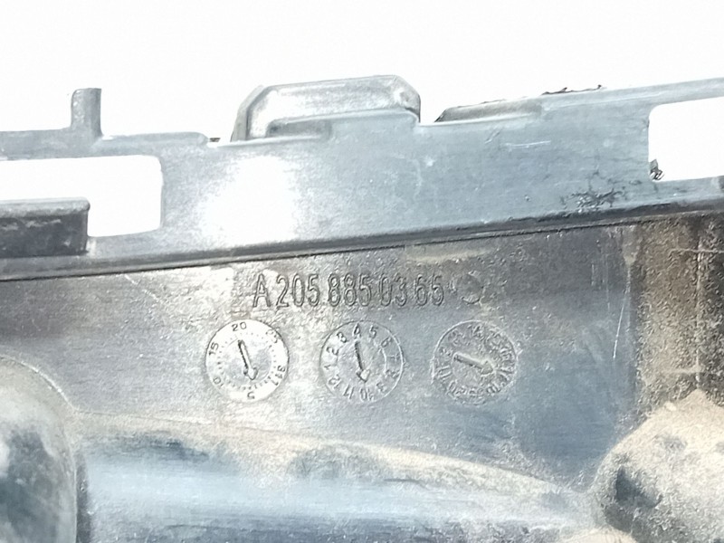 Recambio de soporte paragolpes trasero izquierda para mercedes-benz clase c (w205) c 220 bluetec / d (205.002, 205.004) referenc