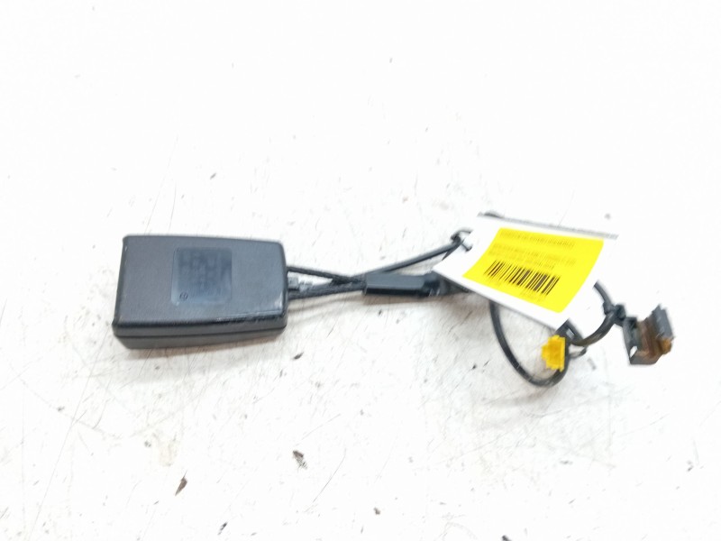 Recambio de enganche delantero izquierdo para mercedes-benz clase c (w205) c 220 bluetec / d (205.002, 205.004) referencia OEM I