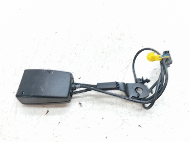 Recambio de enganche delantero izquierdo para mercedes-benz clase c (w205) c 220 bluetec / d (205.002, 205.004) referencia OEM I