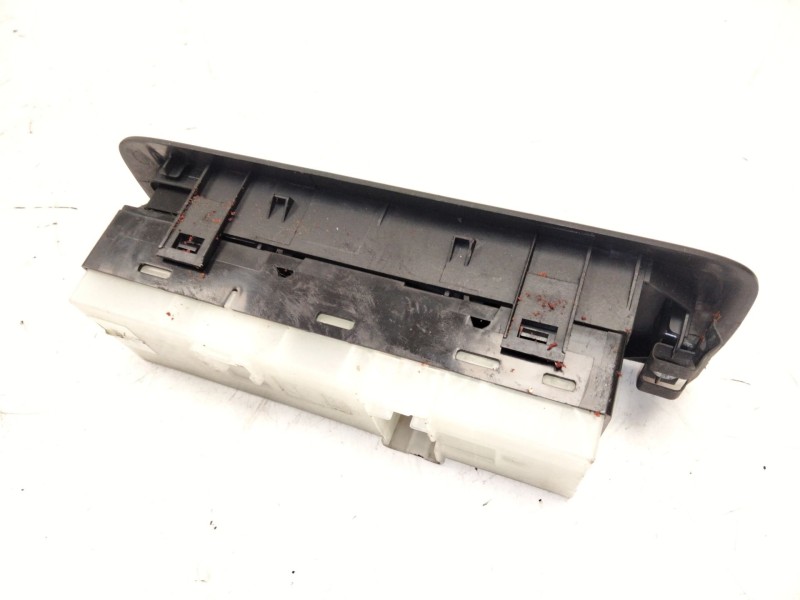 Recambio de mando elevalunas delantero izquierdo para nissan qashqai / qashqai +2 i (j10, nj10, jj10e) 2.0 dci referencia OEM IA