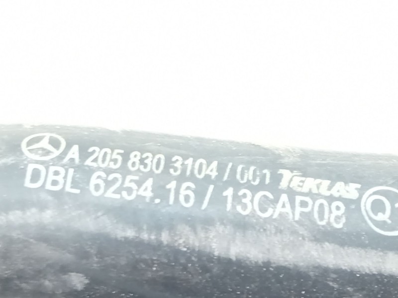 Recambio de tubo radiador para mercedes-benz clase c (w205) c 220 bluetec / d (205.002, 205.004) referencia OEM IAM A2058303104 