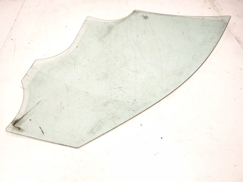 Recambio de luna delantera izquierda para mercedes-benz clase c (w205) c 220 bluetec / d (205.002, 205.004) referencia OEM IAM 4