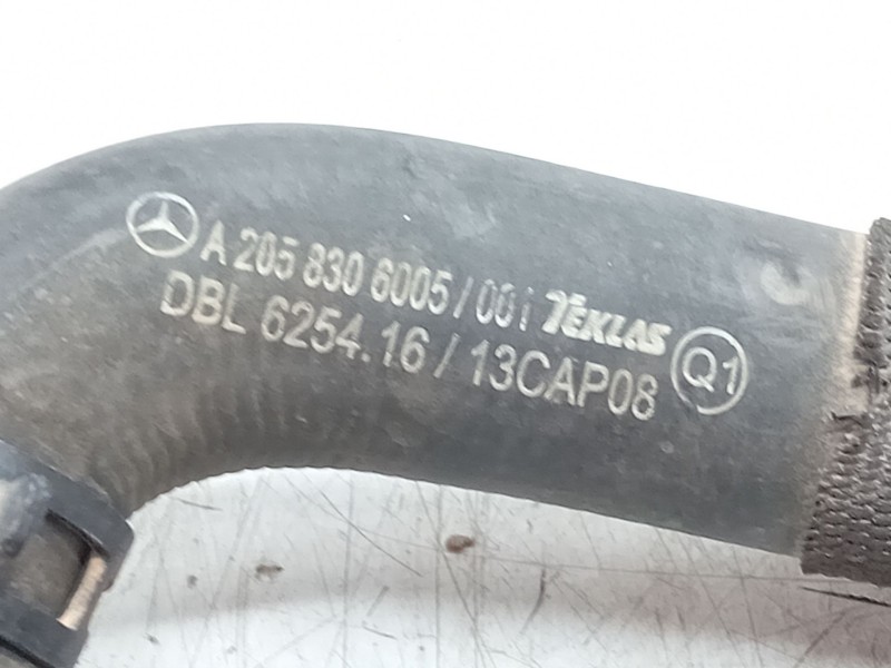 Recambio de tubo radiador para mercedes-benz clase c (w205) c 220 bluetec / d (205.002, 205.004) referencia OEM IAM A2058306005 