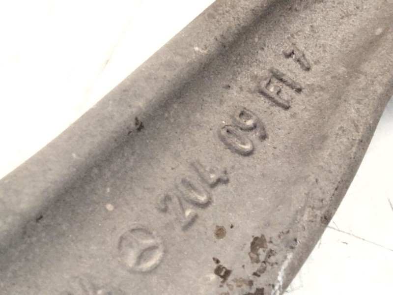 Recambio de brazo suspension superior trasero derecho para mercedes-benz clase c (w205) c 220 bluetec / d (205.002, 205.004) ref