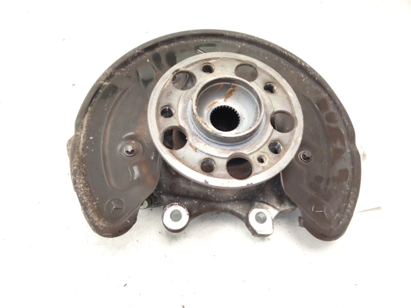 Recambio de mangueta trasera izquierda para mercedes-benz clase c (w205) c 220 bluetec / d (205.002, 205.004) referencia OEM IAM