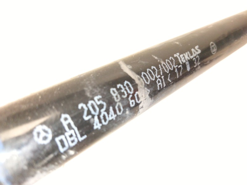 Recambio de tubo radiador para mercedes-benz clase c (w205) c 220 bluetec / d (205.002, 205.004) referencia OEM IAM A2058300002 