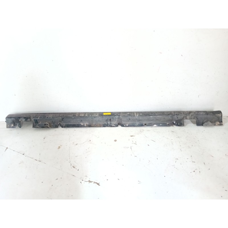 Recambio de talonera derecha para mercedes-benz clase c (w205) c 220 bluetec / d (205.002, 205.004) referencia OEM IAM   