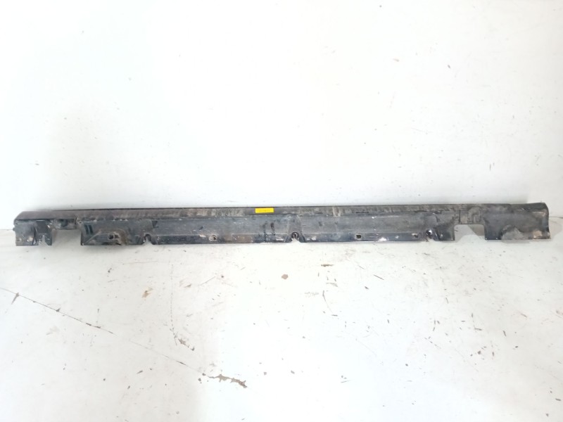 Recambio de talonera derecha para mercedes-benz clase c (w205) c 220 bluetec / d (205.002, 205.004) referencia OEM IAM   