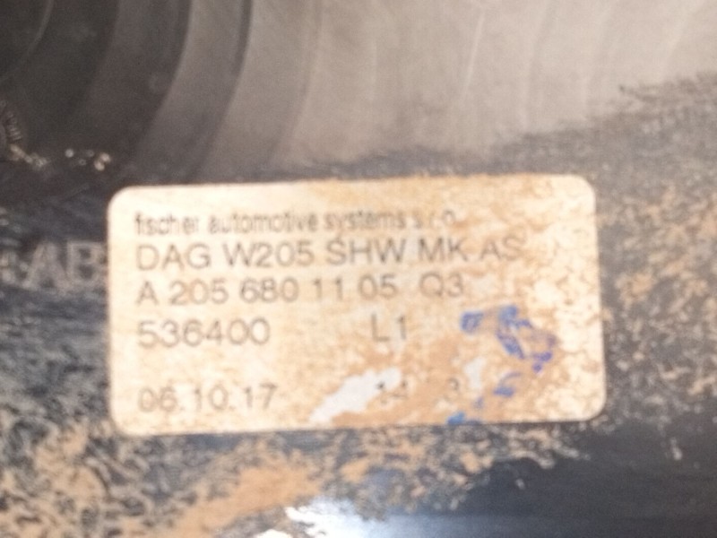 Recambio de consola central para mercedes-benz clase c (w205) c 220 bluetec / d (205.002, 205.004) referencia OEM IAM A205680110