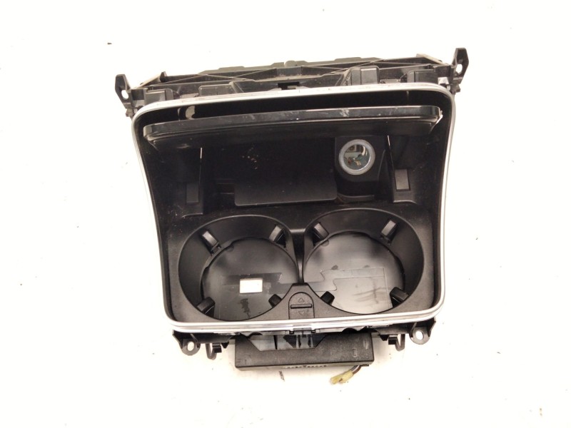 Recambio de consola central para mercedes-benz clase c (w205) c 220 bluetec / d (205.002, 205.004) referencia OEM IAM A205680110