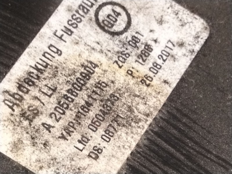 Recambio de moldura delantera izquierda para mercedes-benz clase c (w205) c 220 bluetec / d (205.002, 205.004) referencia OEM IA