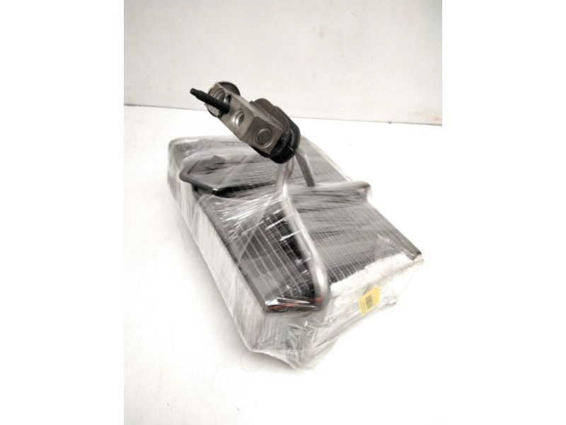 Recambio de radiador aire acondicionado interior para chrysler voyager i (as) 2.5 referencia OEM IAM 4734442E  