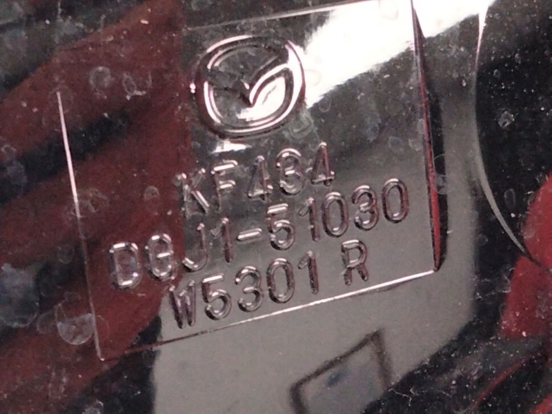 Recambio de faro derecho para mazda cx-30 (dm) skyactiv-g m hybrid referencia OEM IAM DGJ151030  