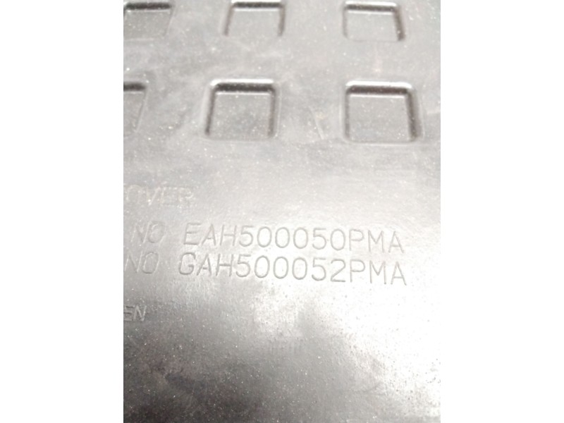 Recambio de alfombra para land rover discovery referencia OEM IAM EAH500050PMA GAH500052PMA GOMA