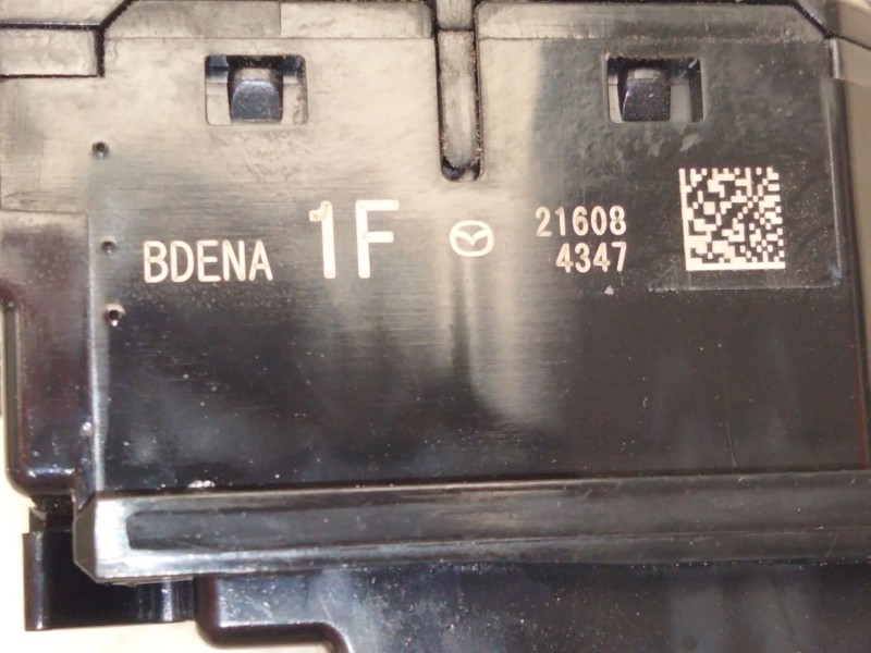 Recambio de mando limpia para mazda cx-30 (dm) skyactiv-g m hybrid referencia OEM IAM 216084347  