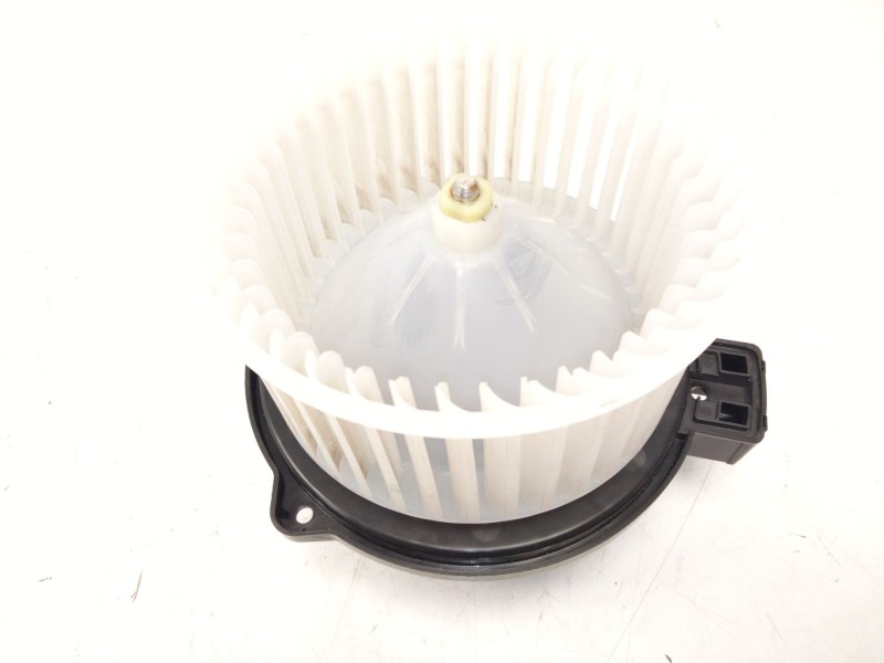 Recambio de motor calefaccion para mazda cx-30 (dm) skyactiv-g m hybrid referencia OEM IAM 8727006622  