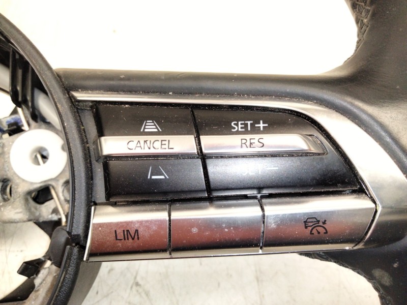 Recambio de volante para mazda cx-30 (dm) skyactiv-g m hybrid referencia OEM IAM F7GS2310  