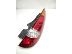 Recambio de piloto trasero derecho para nissan almera tino (v10m) 2.2 dci diesel cat referencia OEM IAM 26554BU200 VALEO 8930404