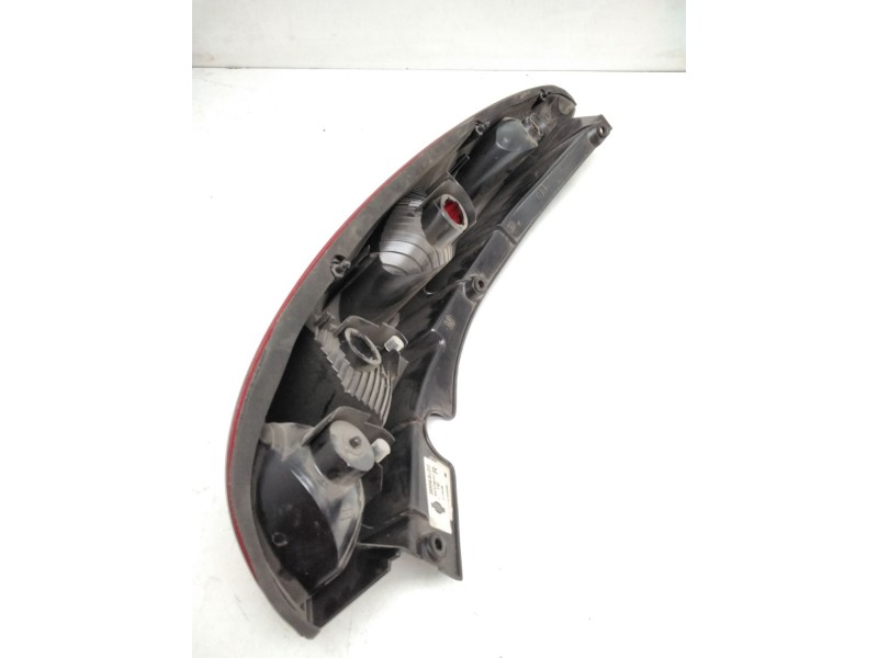 Recambio de piloto trasero derecho para nissan almera tino (v10m) 2.2 dci diesel cat referencia OEM IAM 26554BU200 VALEO 8930404