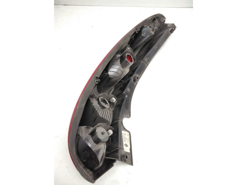 Recambio de piloto trasero derecho para nissan almera tino (v10m) 2.2 dci diesel cat referencia OEM IAM 26554BU200 VALEO 8930404