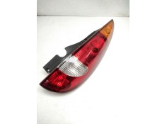 Recambio de piloto trasero derecho para nissan almera tino (v10m) 2.2 dci diesel cat referencia OEM IAM 26554BU200 VALEO 8930404