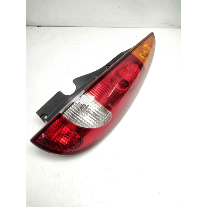 Recambio de piloto trasero derecho para nissan almera tino (v10m) 2.2 dci diesel cat referencia OEM IAM 26554BU200 VALEO 8930404