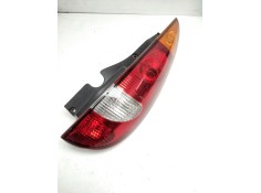 Recambio de piloto trasero derecho para nissan almera tino (v10m) 2.2 dci diesel cat referencia OEM IAM 26554BU200 VALEO 8930404