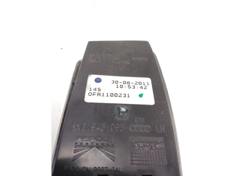 Recambio de luz interior para audi a1 (8x1, 8xk) 1.4 tfsi referencia OEM IAM OFA1100231 8X0945095 LUZ CORTESIA IZ.