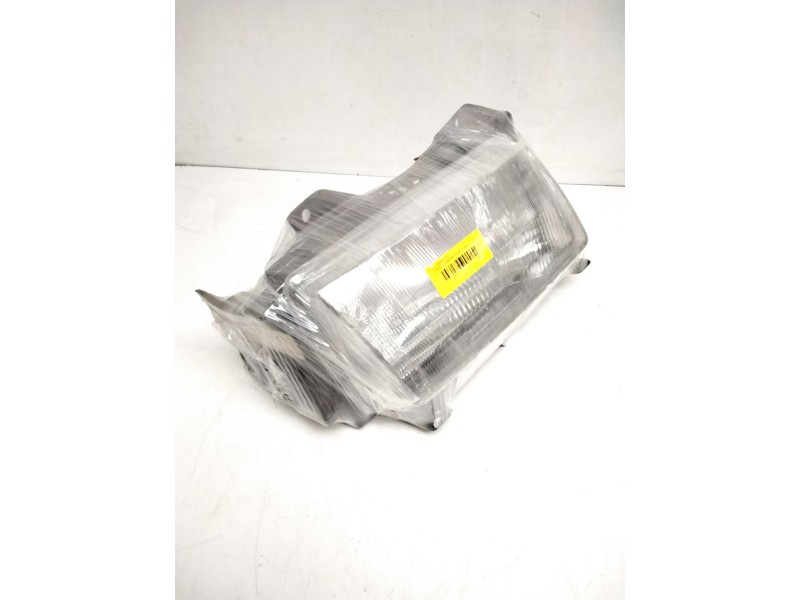 Recambio de faro izquierdo para » otros... premium 370.26 g 6x2 referencia OEM IAM 05090509  38219