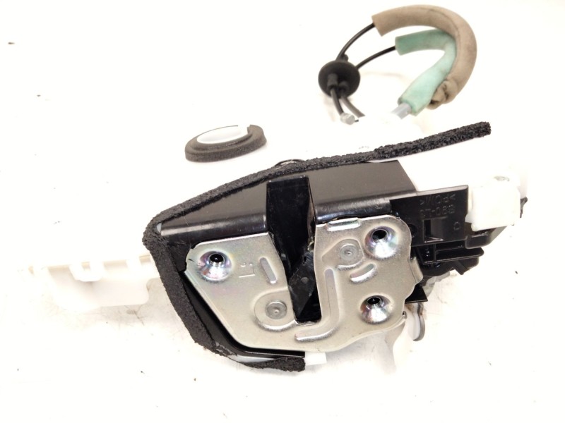 Recambio de cerradura puerta delantera izquierda para mazda cx-30 (dm) skyactiv-g m hybrid referencia OEM IAM DFR559310  