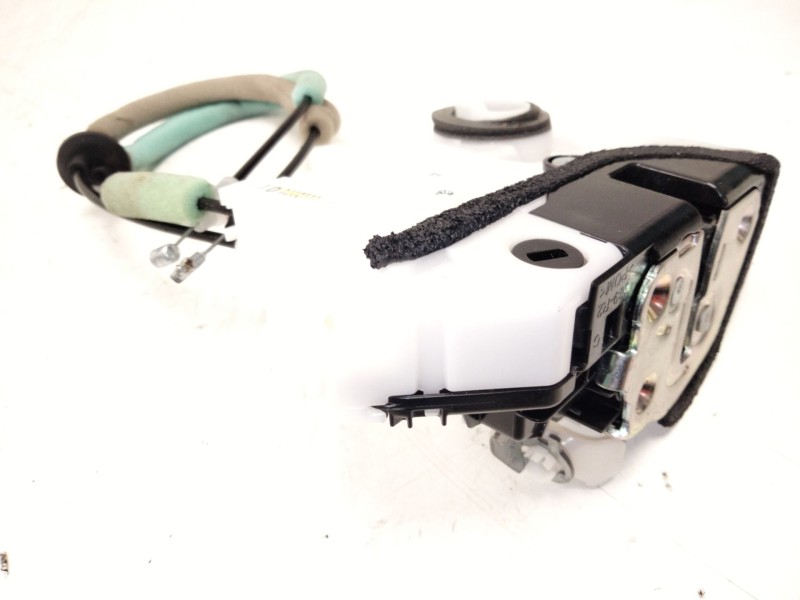 Recambio de cerradura puerta trasera derecha para mazda cx-30 (dm) skyactiv-g m hybrid referencia OEM IAM DFR572310  