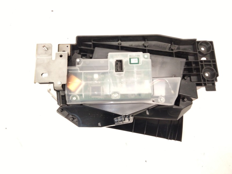 Recambio de pantalla multifuncion para mazda cx-30 (dm) skyactiv-g m hybrid referencia OEM IAM K9001  