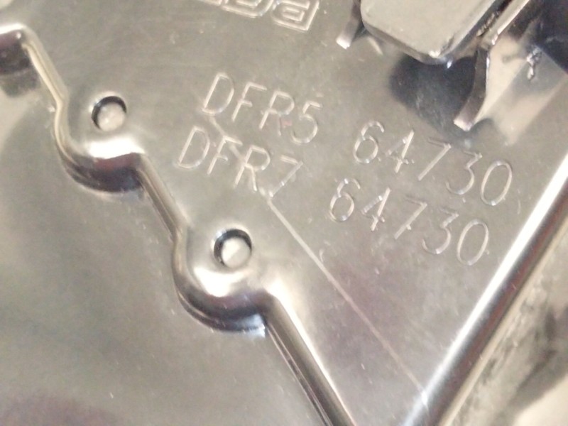 Recambio de aireador derecho para mazda cx-30 (dm) skyactiv-g m hybrid referencia OEM IAM DFR564730  