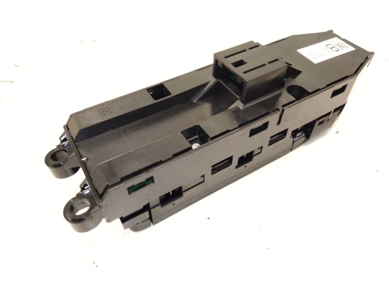 Recambio de mando elevalunas delantero izquierdo para mazda cx-30 (dm) skyactiv-g m hybrid referencia OEM IAM BDMC66350B  