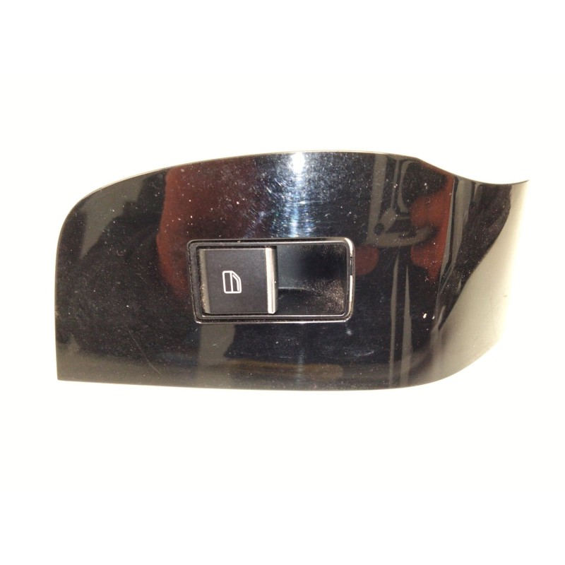 Recambio de mando elevalunas delantero derecho para mazda cx-30 (dm) skyactiv-g m hybrid referencia OEM IAM BDGF66370  