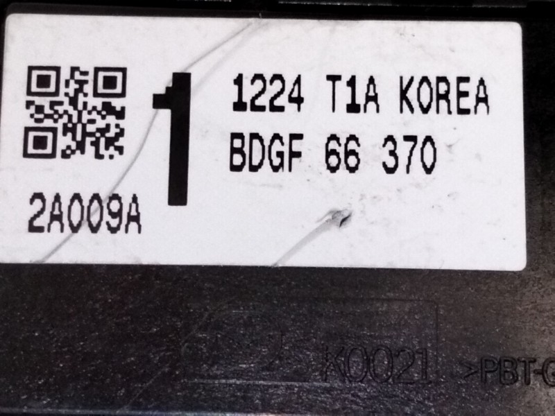 Recambio de mando elevalunas delantero derecho para mazda cx-30 (dm) skyactiv-g m hybrid referencia OEM IAM BDGF66370  