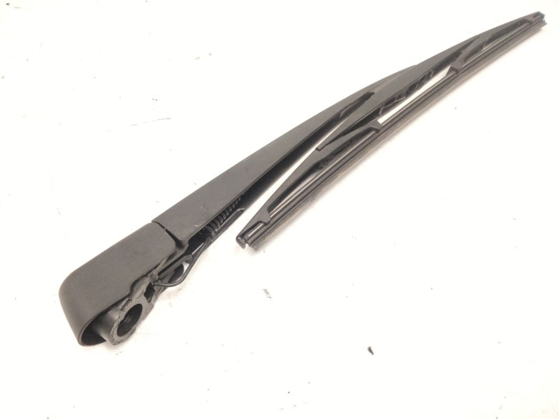 Recambio de brazo limpia trasero para mazda cx-30 (dm) skyactiv-g m hybrid referencia OEM IAM   