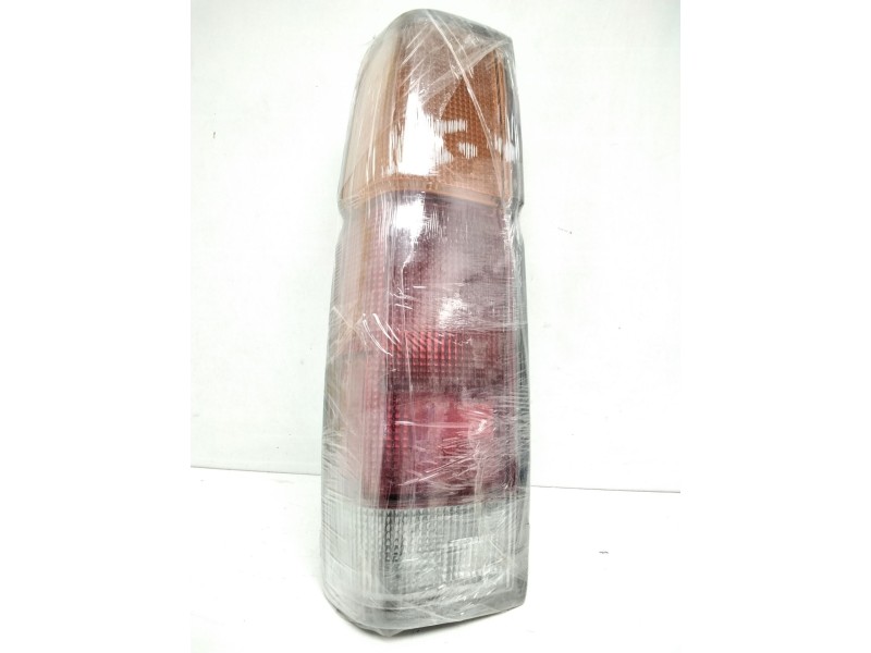 Recambio de piloto trasero izquierdo para nissan datsun 100a (e10, blf10) 1.0 (e10) referencia OEM IAM 22023573  