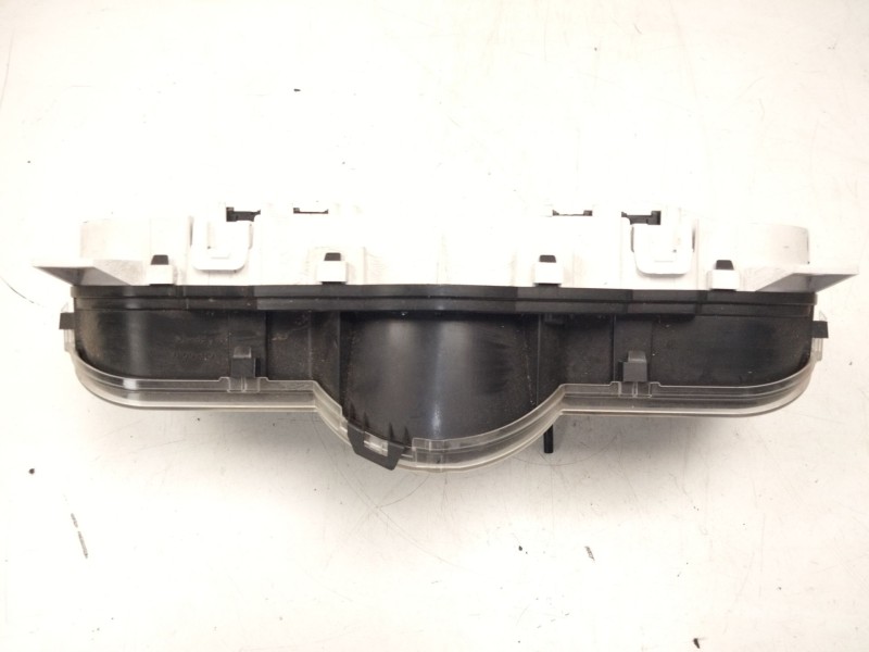 Recambio de cuadro instrumentos para dodge nitro 2.8 crd referencia OEM IAM 05172372AA  