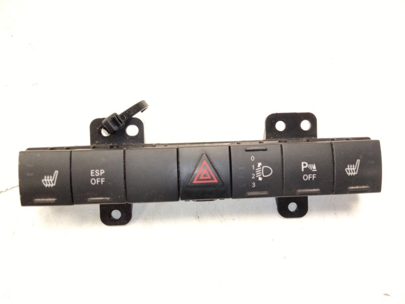 Recambio de warning para dodge nitro 2.8 crd referencia OEM IAM P04602565AG  