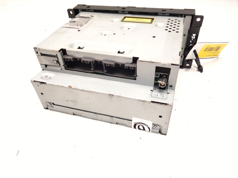 Recambio de sistema audio / radio cd para dodge nitro 2.8 crd referencia OEM IAM 05064924AG  