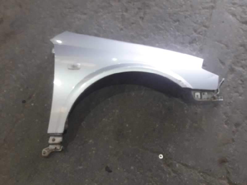 Recambio de aleta delantera derecha para nissan primera berlina (p12) acenta referencia OEM IAM 63100AV630  