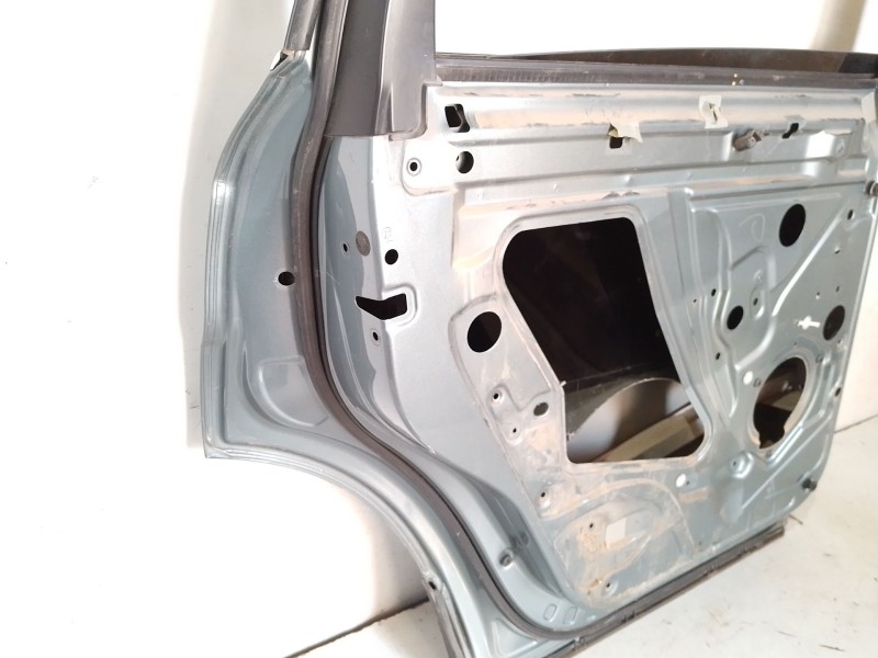 Recambio de puerta trasera izquierda para audi q7 (4lb) 3.0 tdi quattro referencia OEM IAM   