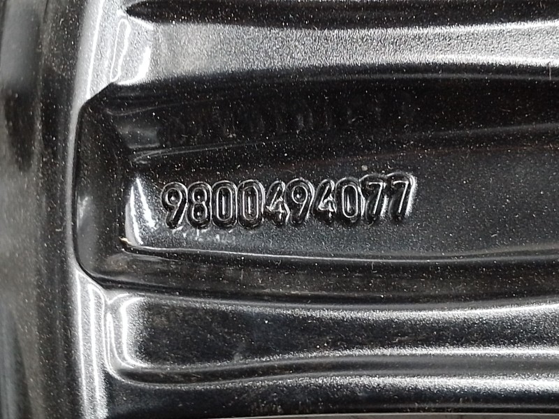 Recambio de llanta aluminio para citroën c4 cactus 1.2 vti 82 referencia OEM IAM 9800494077  